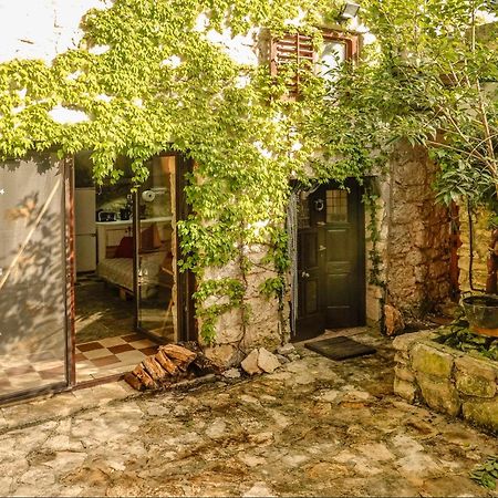 Holiday House Cave Romana Pula Exterior foto