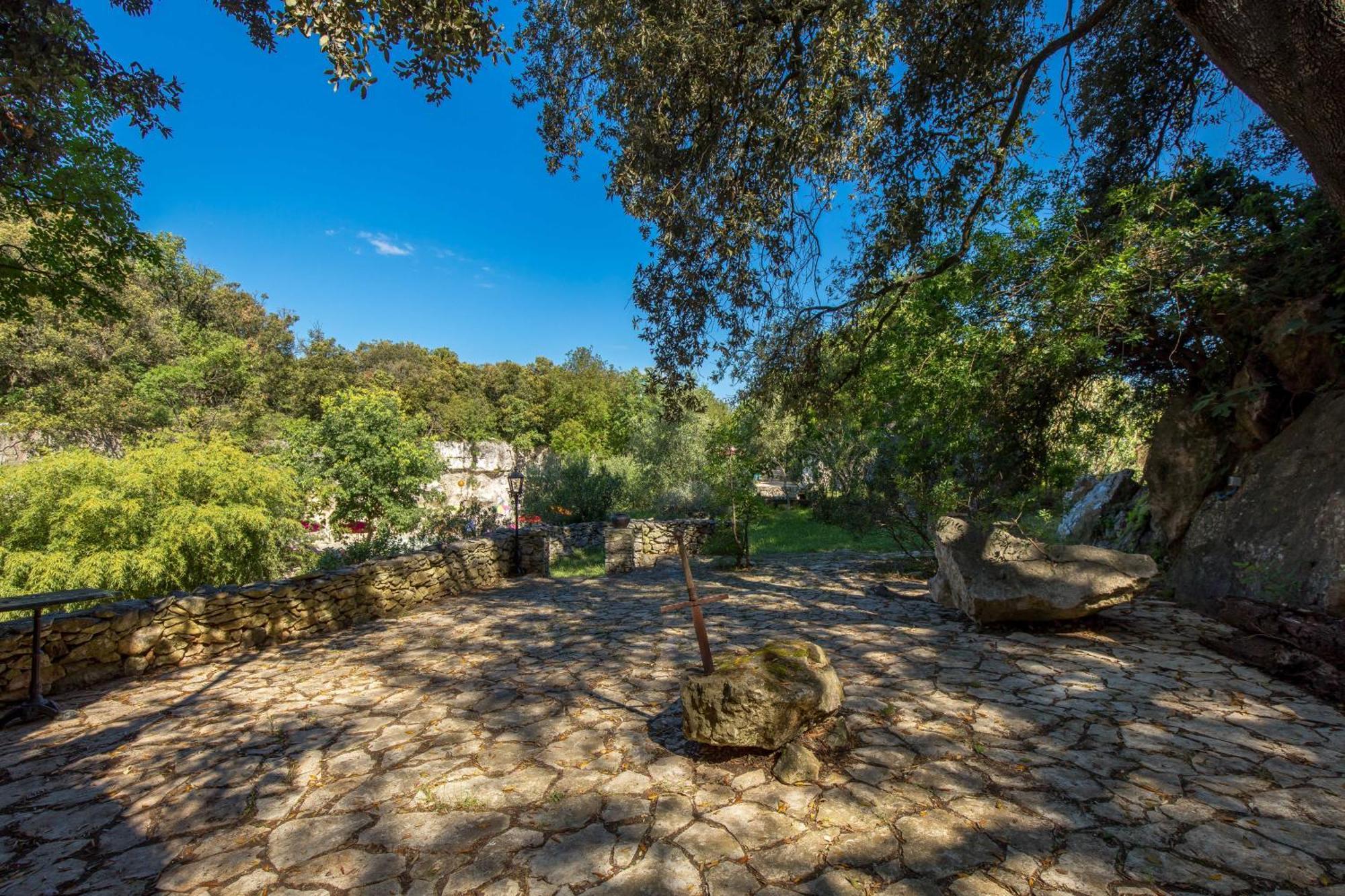 Holiday House Cave Romana Pula Exterior foto